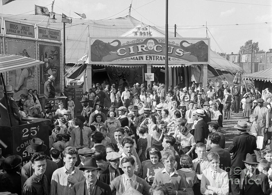 Crowd At The Circus, C.1940s Photograph by H Armstrong Roberts and ClassicStock