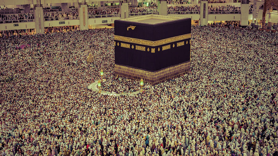 Crowded Kabbah Photograph by Eyas AbuDiab - Pixels