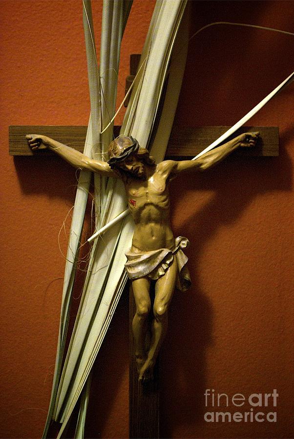 Crucifix Photograph - Crucifix by Frank J Casella