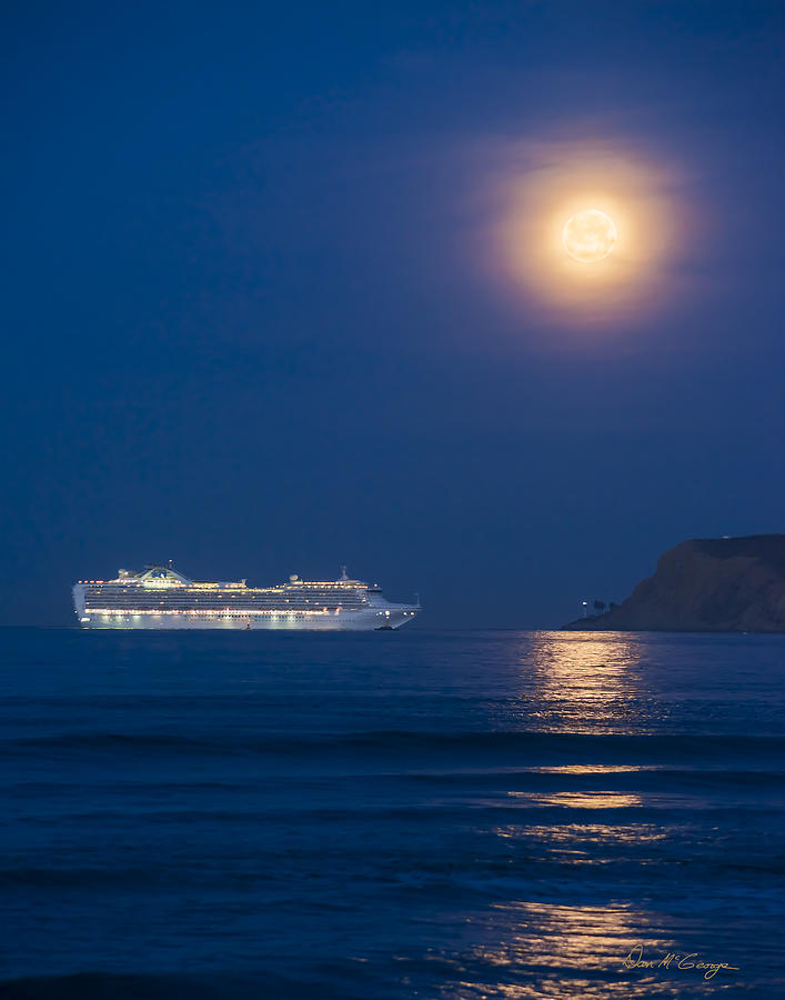 Cruisen the Moon Photograph by Dan McGeorge