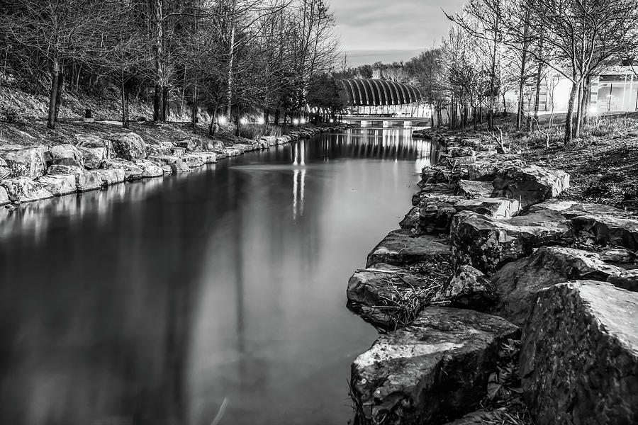 Black And White Photograph - Crystal Bridges Museum of Art - Bentonville Black and White by Gregory Ballos