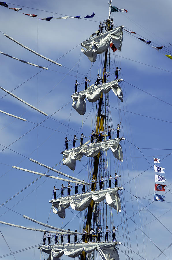 Cuauhtemoc Mast with Singers Photograph by Steven Richman