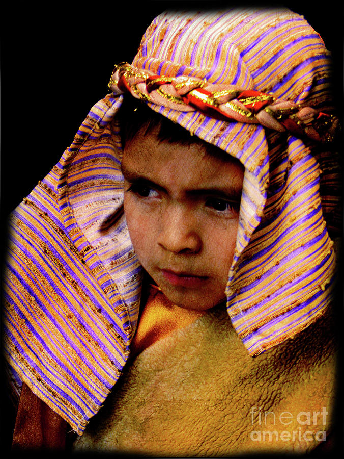 Cuenca Kids 1075 Photograph by Al Bourassa