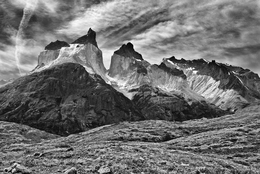 Cuernos del Paine Photograph by Alan Toepfer