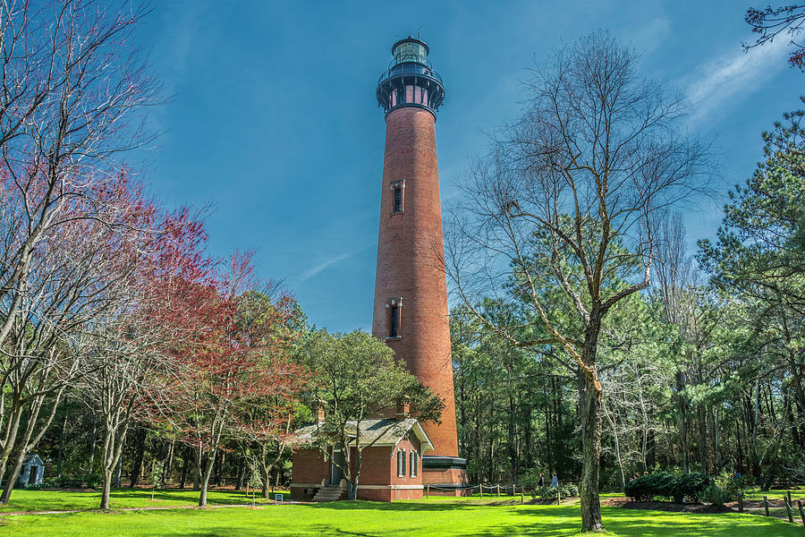 Currituck Beach Lighthouse Spring 2016 Photograph by WAZgriffin Digital