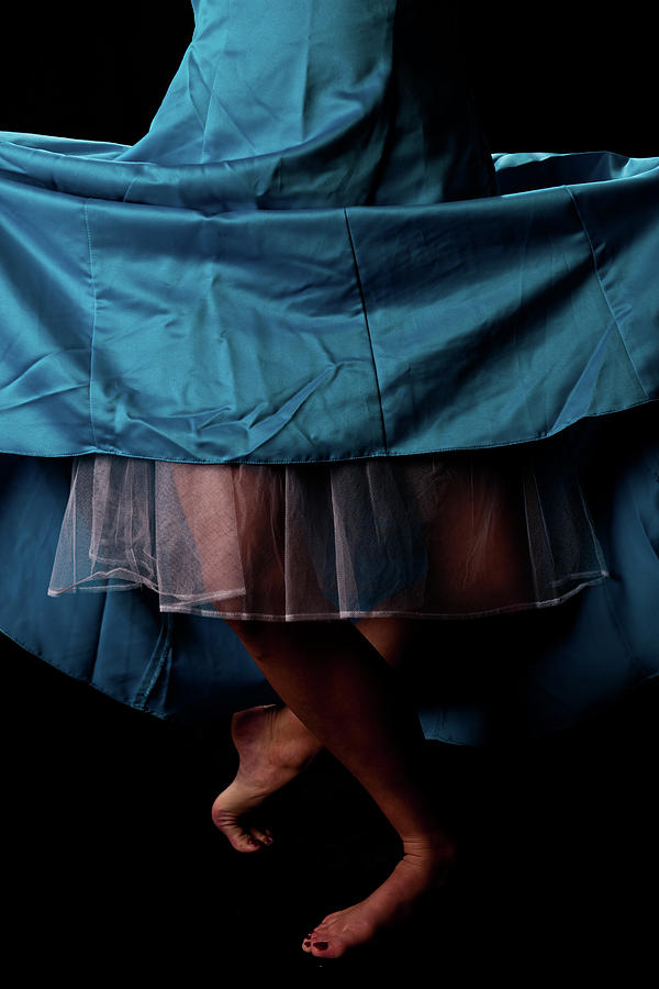 Fabric Photograph - Curtsy by Scott Sawyer