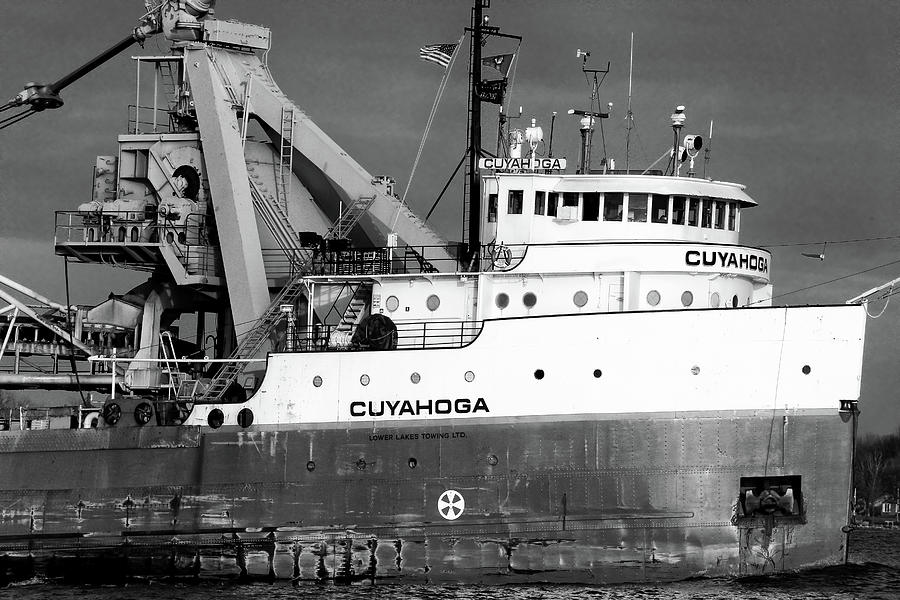 Cuyahoga Detail 3 120217 BW Photograph by Mary Bedy