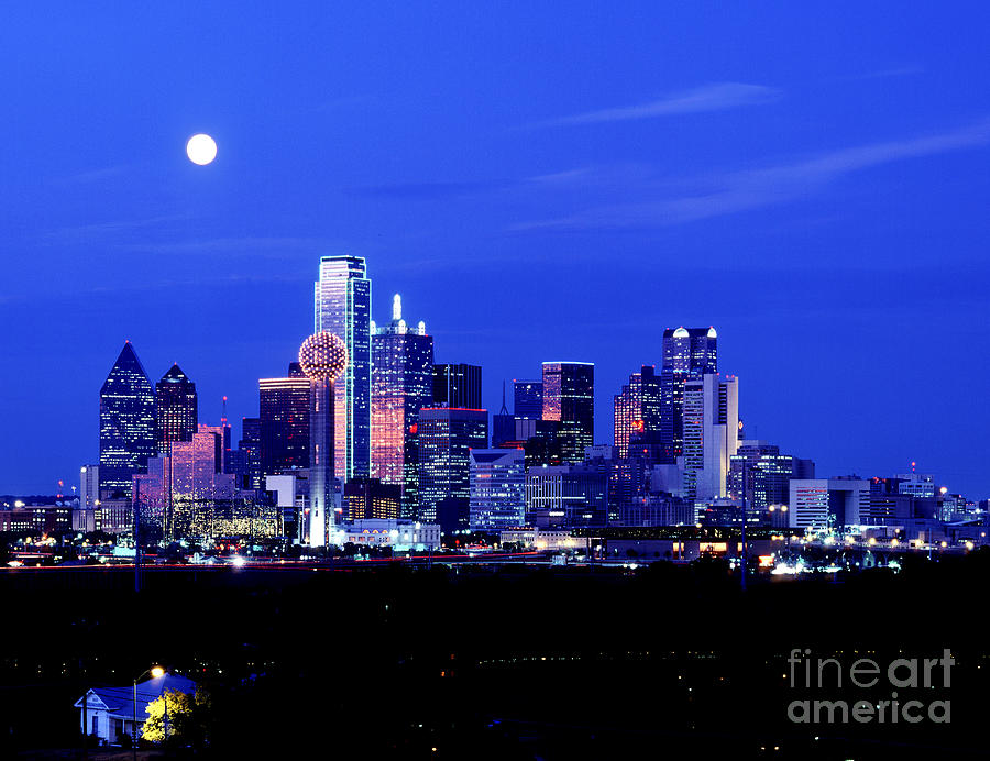 Dallas Photograph - Dallas Skyline by Carolyn Brown