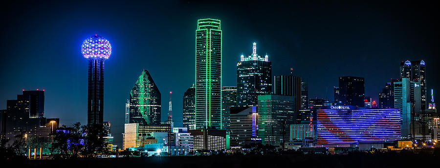 Dallas Skyline Photograph by David Downs