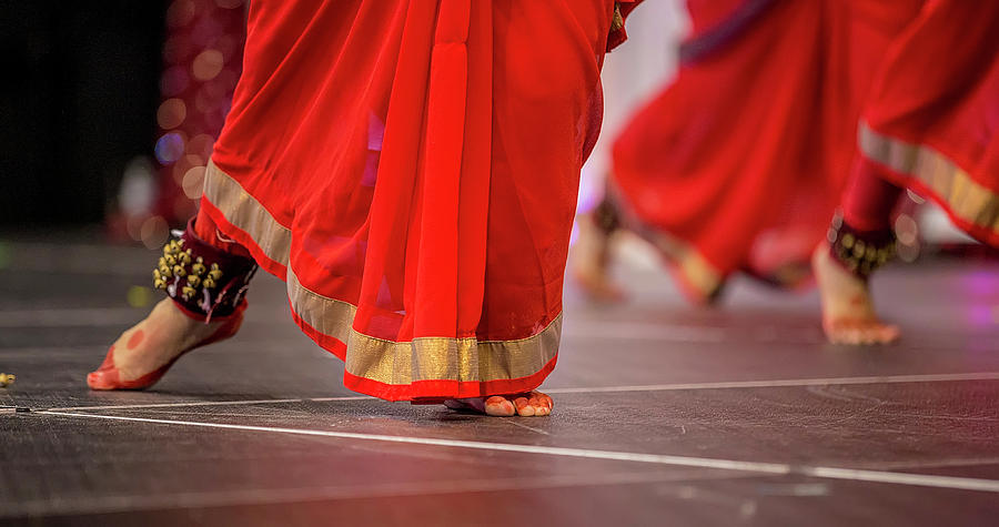 Dancers in Red Photograph by Glenn Woodell