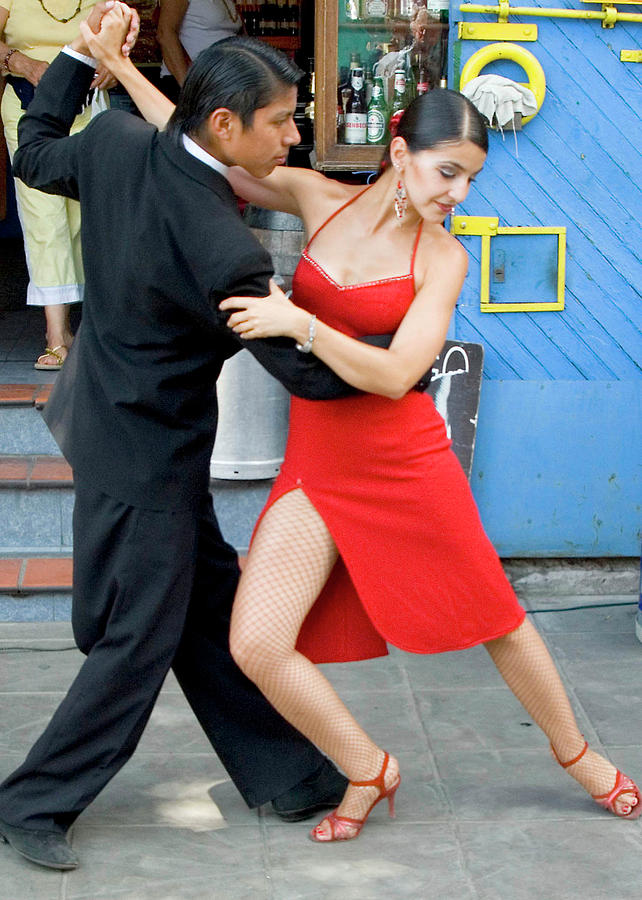 Dancing the Tango Photograph by Robert Suggs