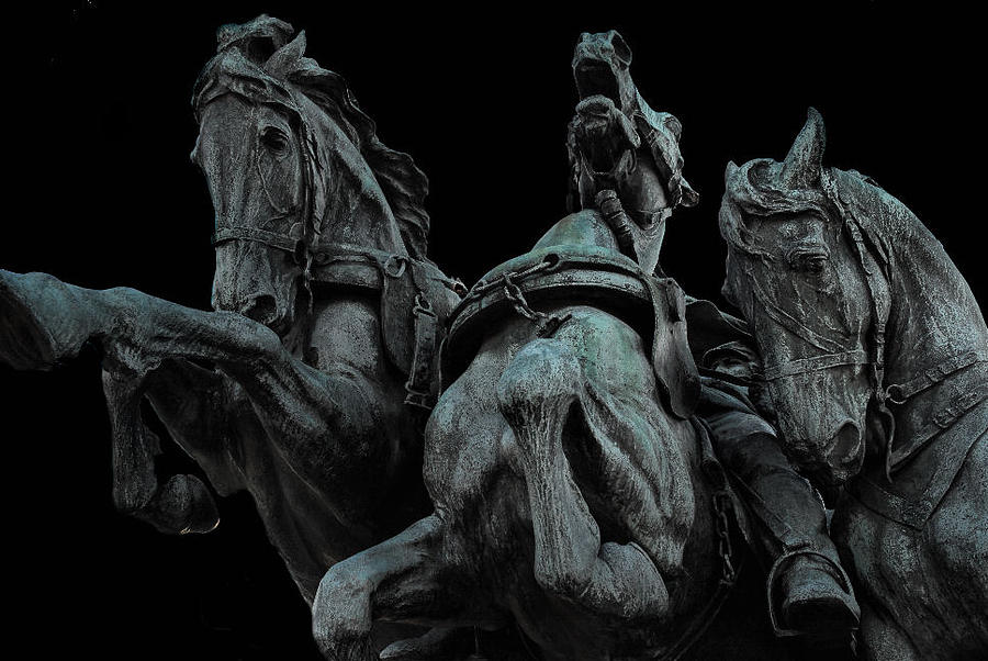 dark horse statues