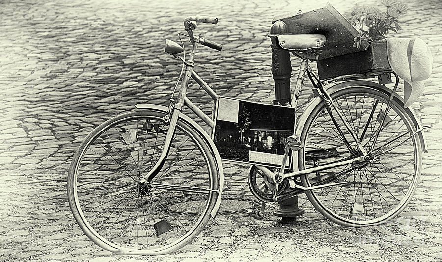 Das alte Fahrrad Old Bicycle Photograph by Eva-Maria Di Bella