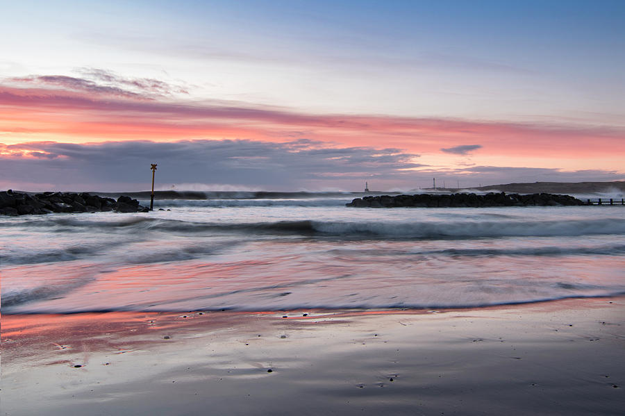 Dawn Colours at Aberdeen Beach Photograph by Veli Bariskan