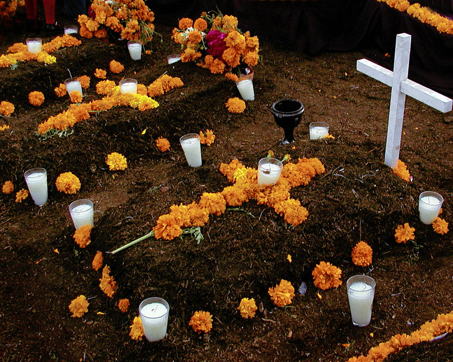 Day Of The Dead Celebration At The Zocalo Offering Photograph by Dorothy Lee