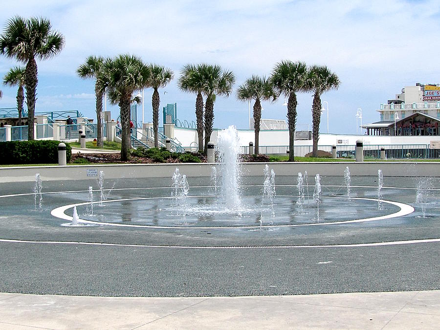 Daytona Beach Splash Fountains  Photograph by Christopher Mercer