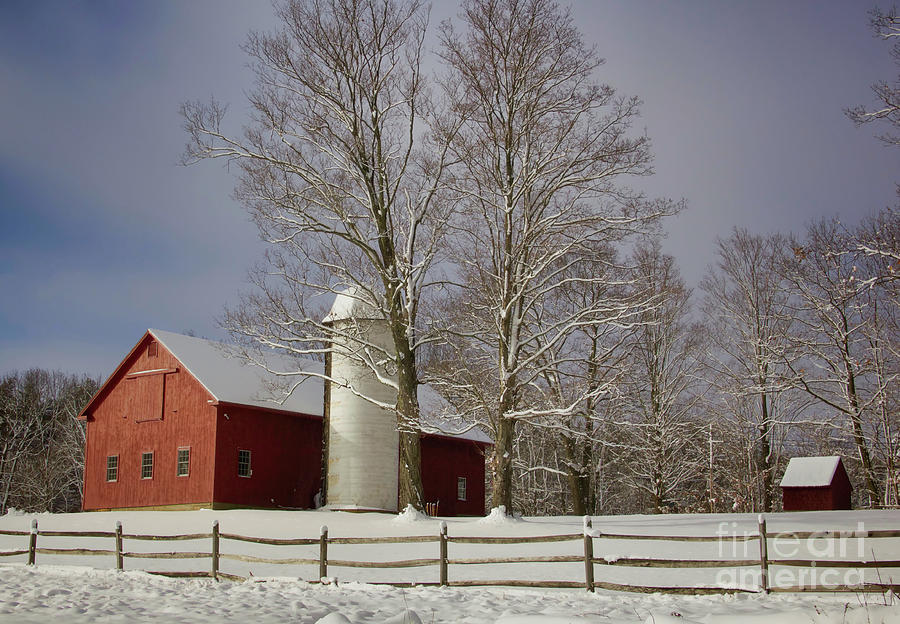 Red Barns Photograph - Deerfield Red Barn by Diana Nault Red Barns Photograph - Deerfield Red Barn by Diana Nault