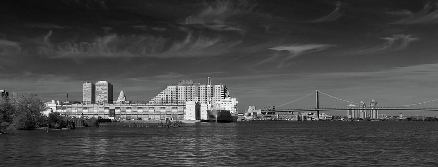 Black And White Photograph - Delaware River by Seth Love Black And White Photograph - Delaware River by Seth Love
