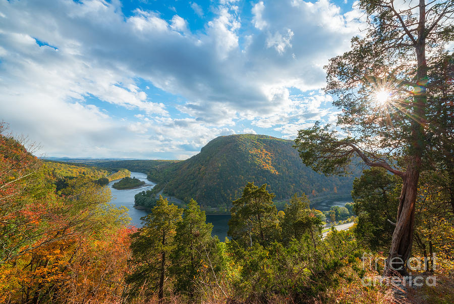 Delaware Water Gap in Autumn Photograph by Michael Ver Sprill
