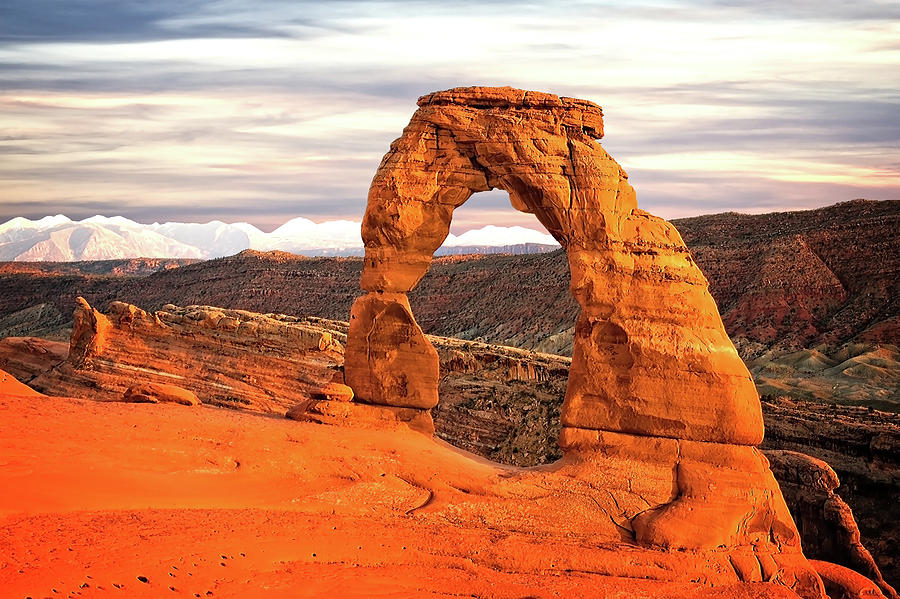 Delicate Arch Photograph by Mike Stephens