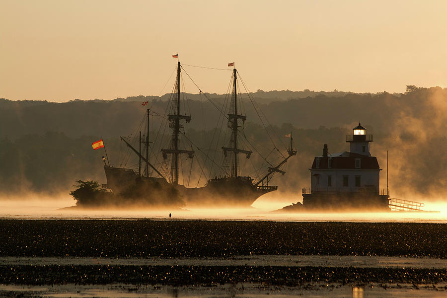 Departure of El Galeon I Photograph by Jeff Severson