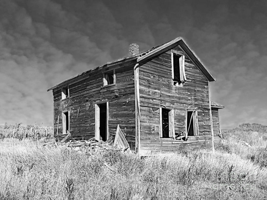 Deserted Home On The Range Photograph by Kathy M Krause