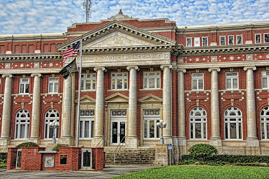 DeSoto County Courthouse Photograph by HH Photography of Florida