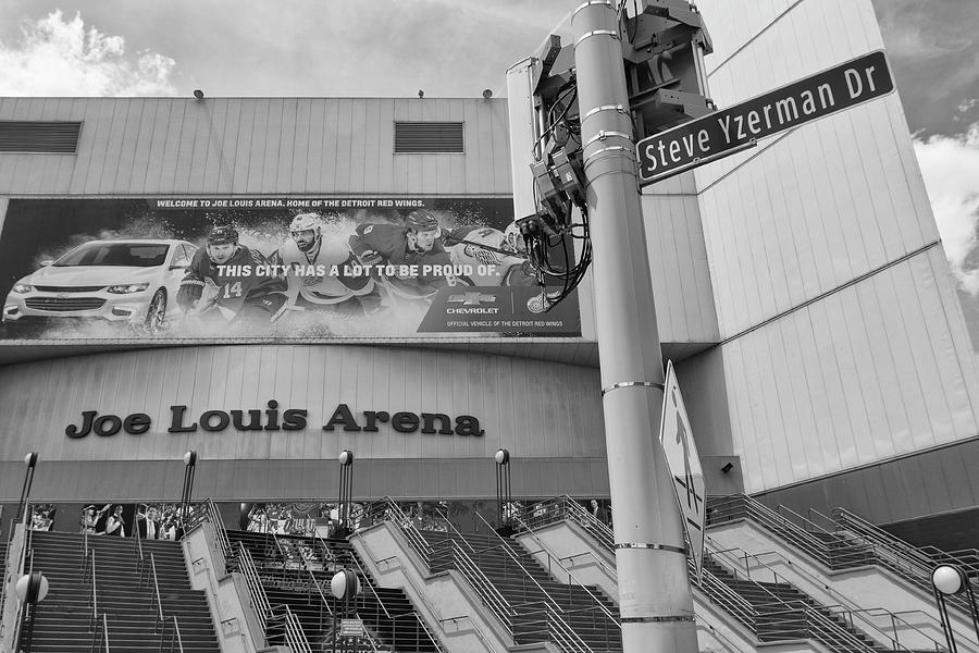 Detroit Joe Louis Arena 5 Photograph by John McGraw
