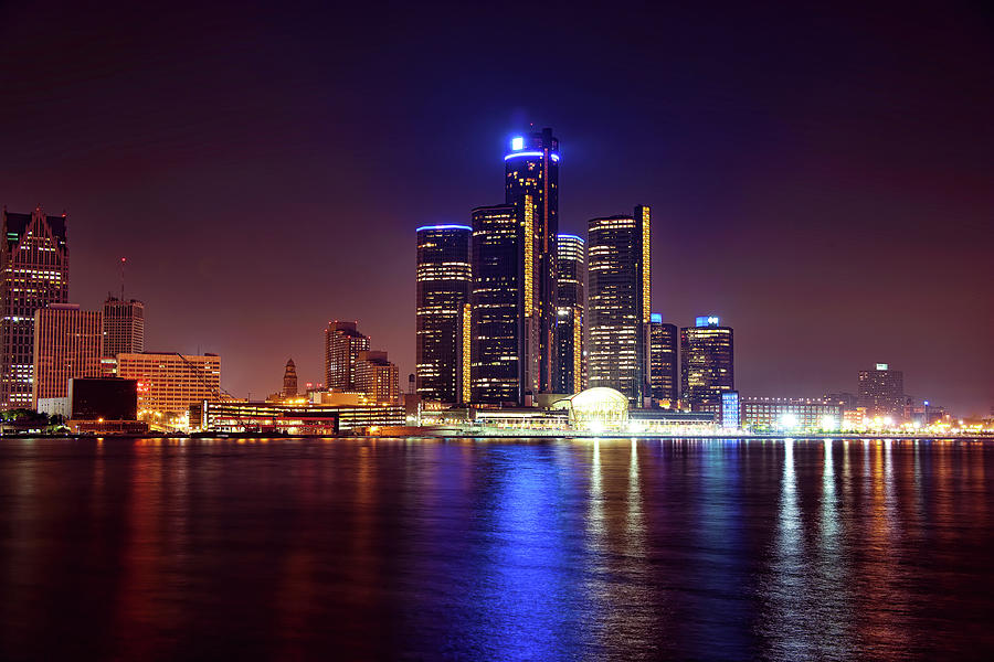 Detroit Photograph - Detroit Skyline 4 by Gordon Dean II