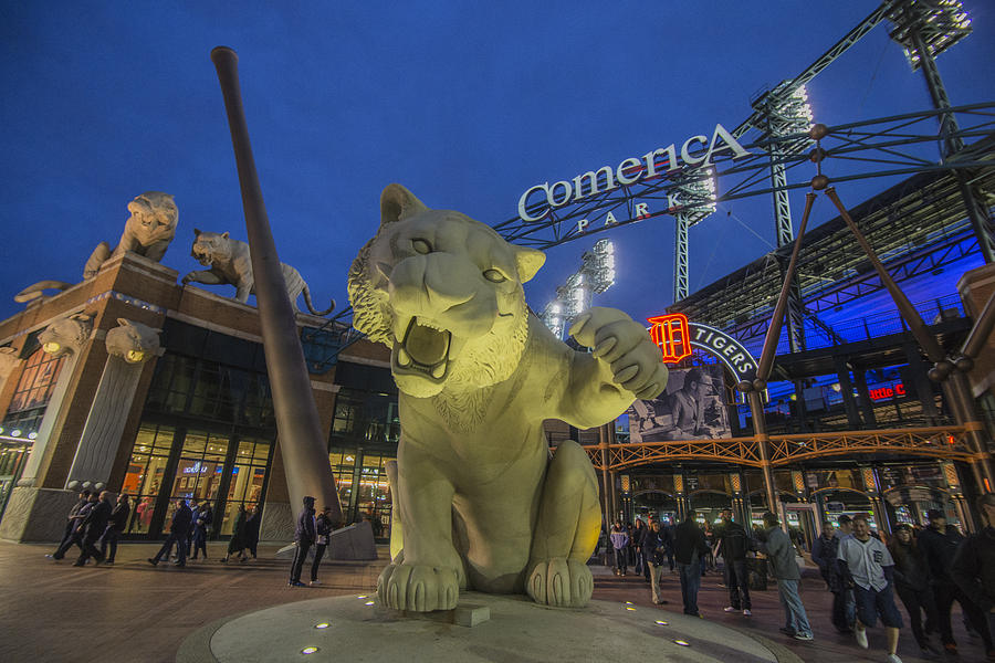 Detroit Tigers Comerica Park Front Gate Tiger Photograph by David Haskett  II - Pixels