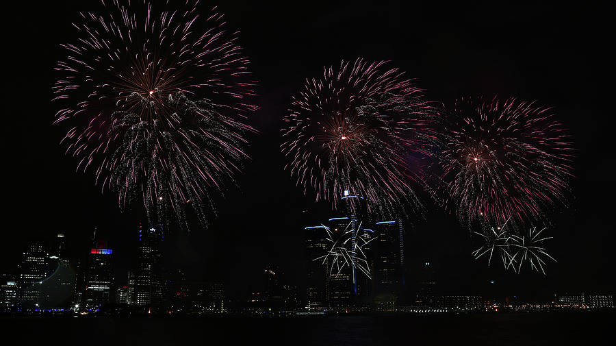 Detroit Windsor Fireworks 2 Photograph by Mike Dickie Fine Art America