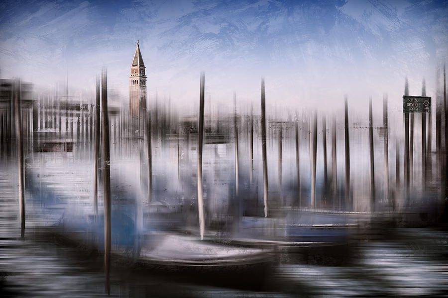 Abstract Photograph - Digital-Art VENICE Grand Canal and St Marks Campanile by Melanie Viola