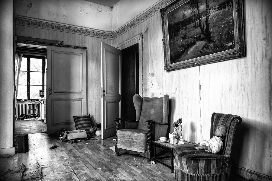 directors living room - urban exploration BW Photograph by Dirk Ercken