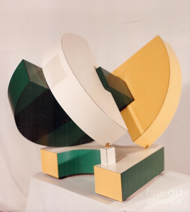 Disc Form  Sculpture by Robert F Battles