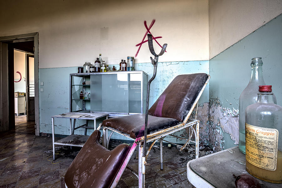 Abandoned Building Photograph - Doctor chair awaits patient - urbex by Dirk Ercken