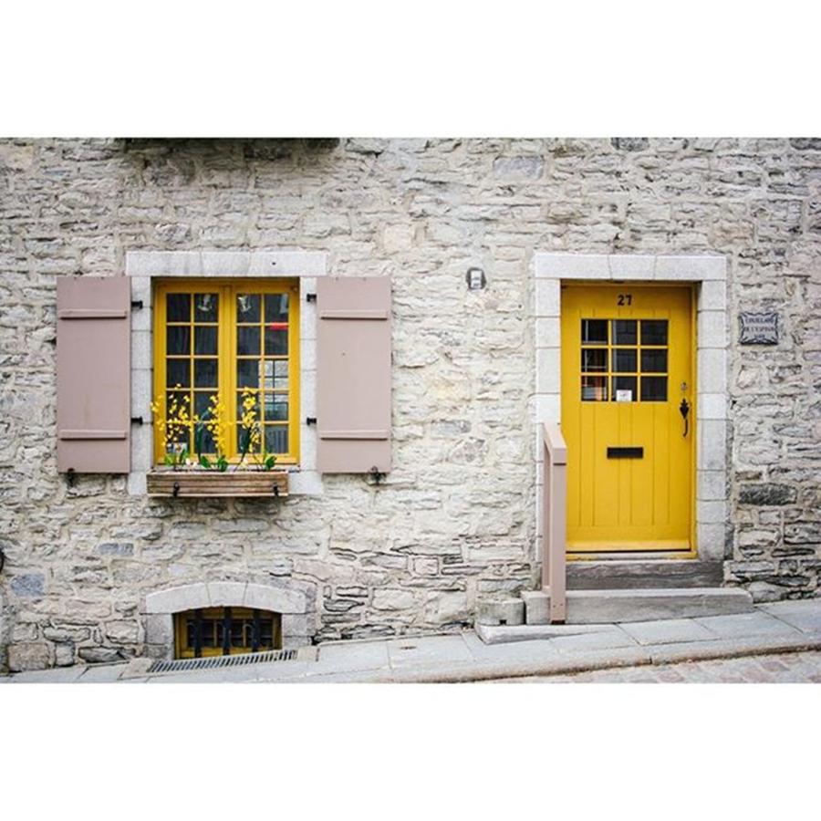 Nature Photograph - Door + Window.🇨🇦 #quebec #vsco by Shivendra Singh