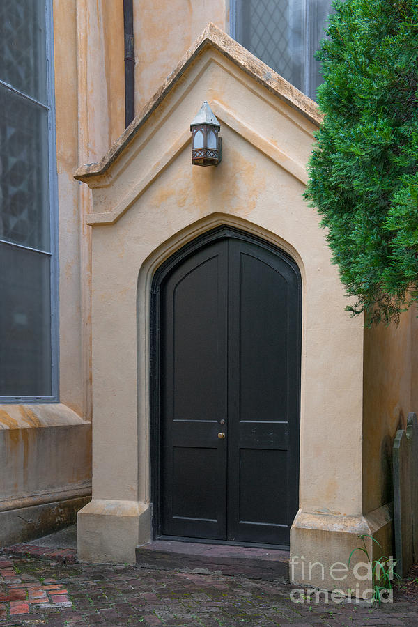 Doorway to Unitarian Church Photograph by Dale Powell