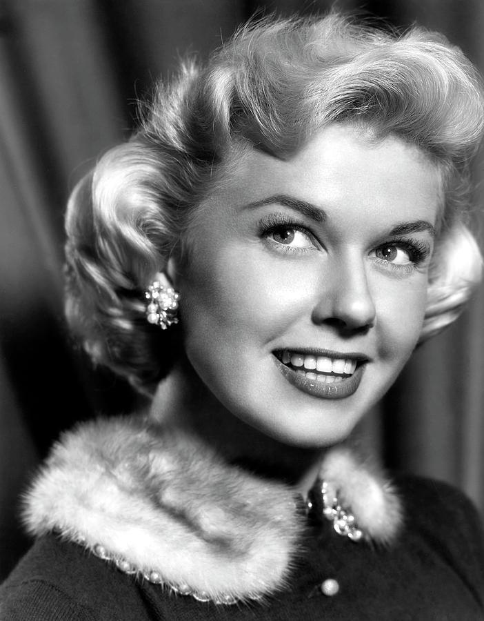 Doris Day By the light of the silvery moon 1953 Photograph by David Lee Guss