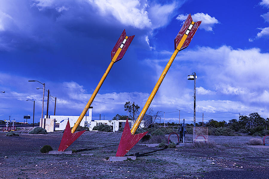 Double Arrows Photograph by Garry Gay