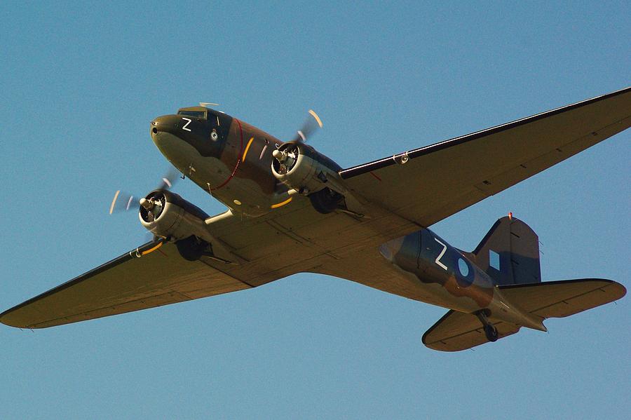 Douglas Dc 3 Photograph By Wade Buzanko Pixels