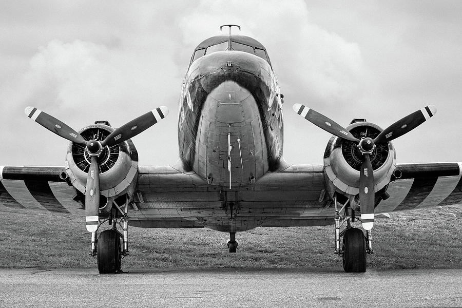 Douglass C-47 Skytrain - Dakota - Gooney Bird Photograph by Gary Heller