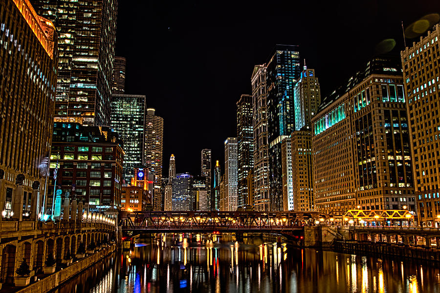 Down the Chicago River Photograph by Raf Winterpacht