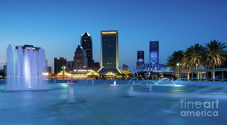 Jacksonville Photograph - Downtown Jacksonville and Friendship Fountain, Jacksonville, Flor by Dawna Moore Photography