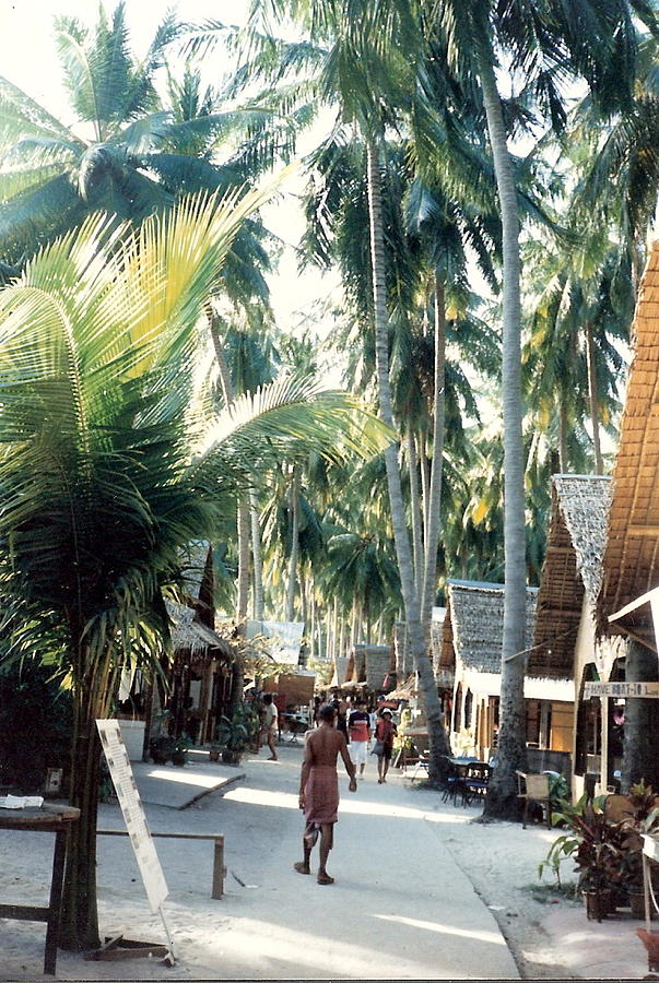 Downtown Ko Phi Phi 1985 Photograph by Roger Swezey