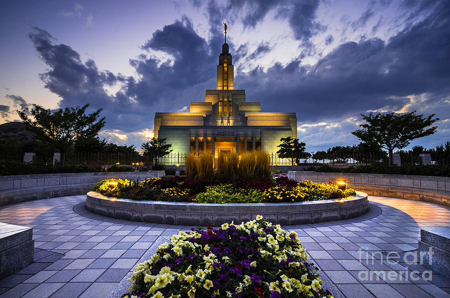 Draper Mormon LDS Temple - Utah Photograph by Gary Whitton