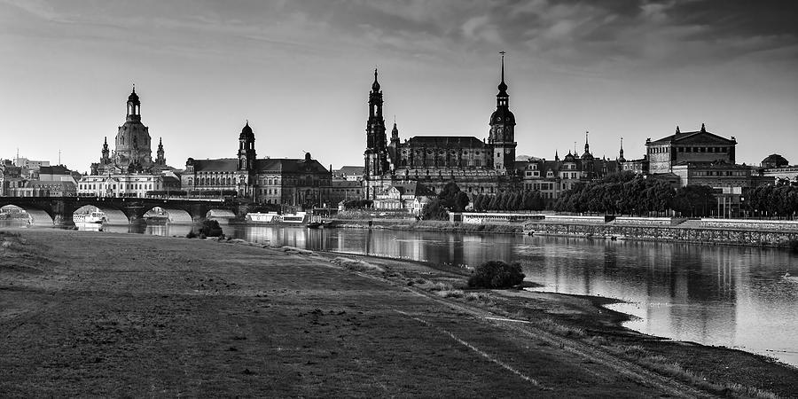 Dresden Photograph - Dresden 04 by Tom Uhlenberg