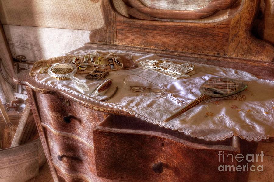Dresser Treasures by Michele Richter Dresser Treasures by Michele Richter