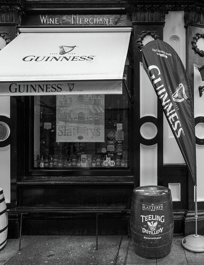 Dublin Wine Merchants Photograph by Georgia Fowler