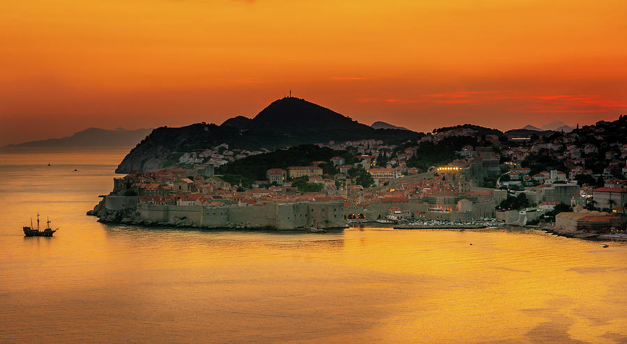 Dubrovnik Photograph by Andrew Matwijec