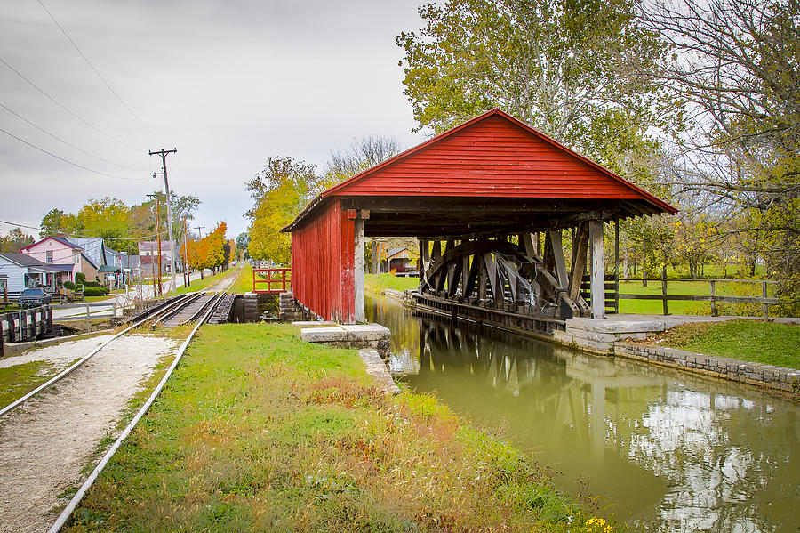 Duck Creek Aqueduct/Canal Covered Bridge Photograph by Jack R Perry